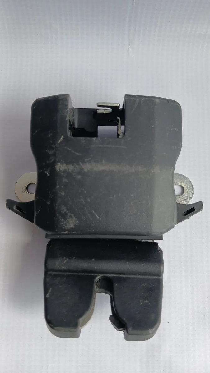 Chapa De Cajuela Grand I-10 2015-2020 Sedan Eléctrica 3 Pin