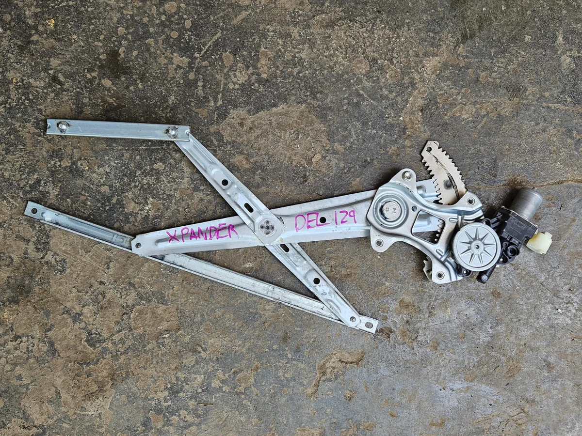Mitsubishi Xpander 22-26 Elevador Puerta Delantera Izquierda