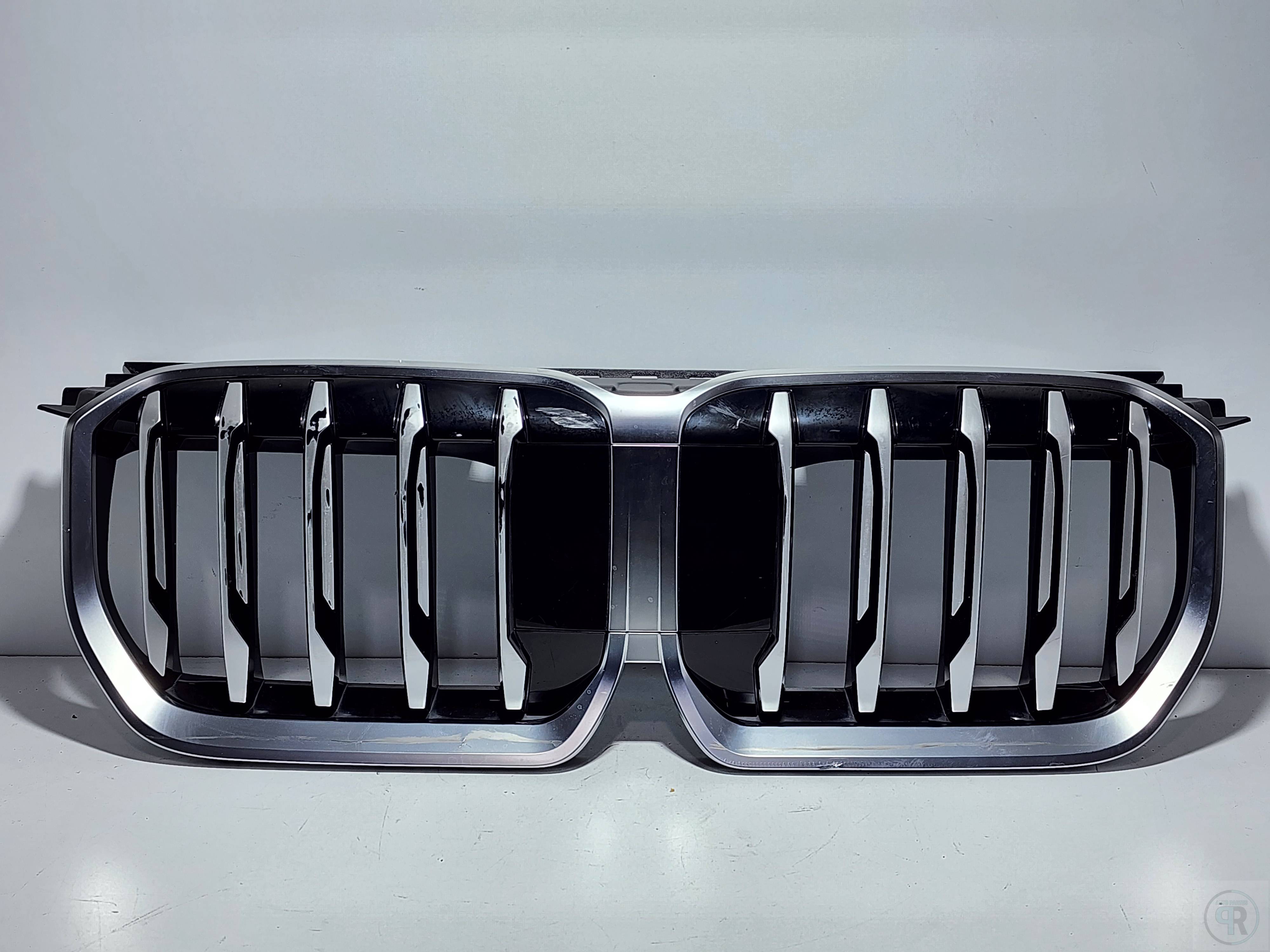 Bmw X1 2023 - 2025 Parrilla Delantera Usado Original