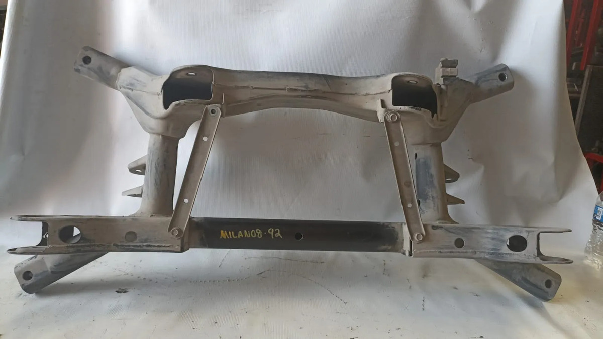 Puente De Suspensión Trasero Lancer 2008-2011 2.0l Aut.