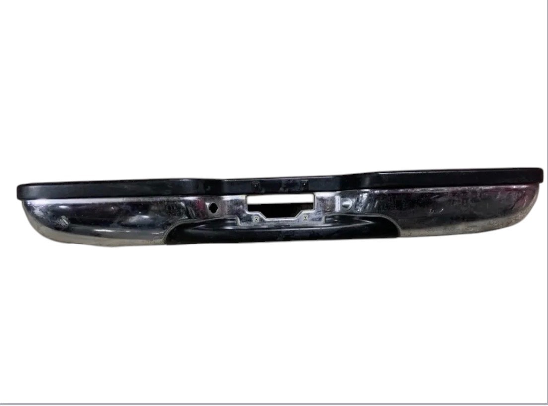 Ford Lobo 1997 - 2000 Defensas Trasera Usado Original
