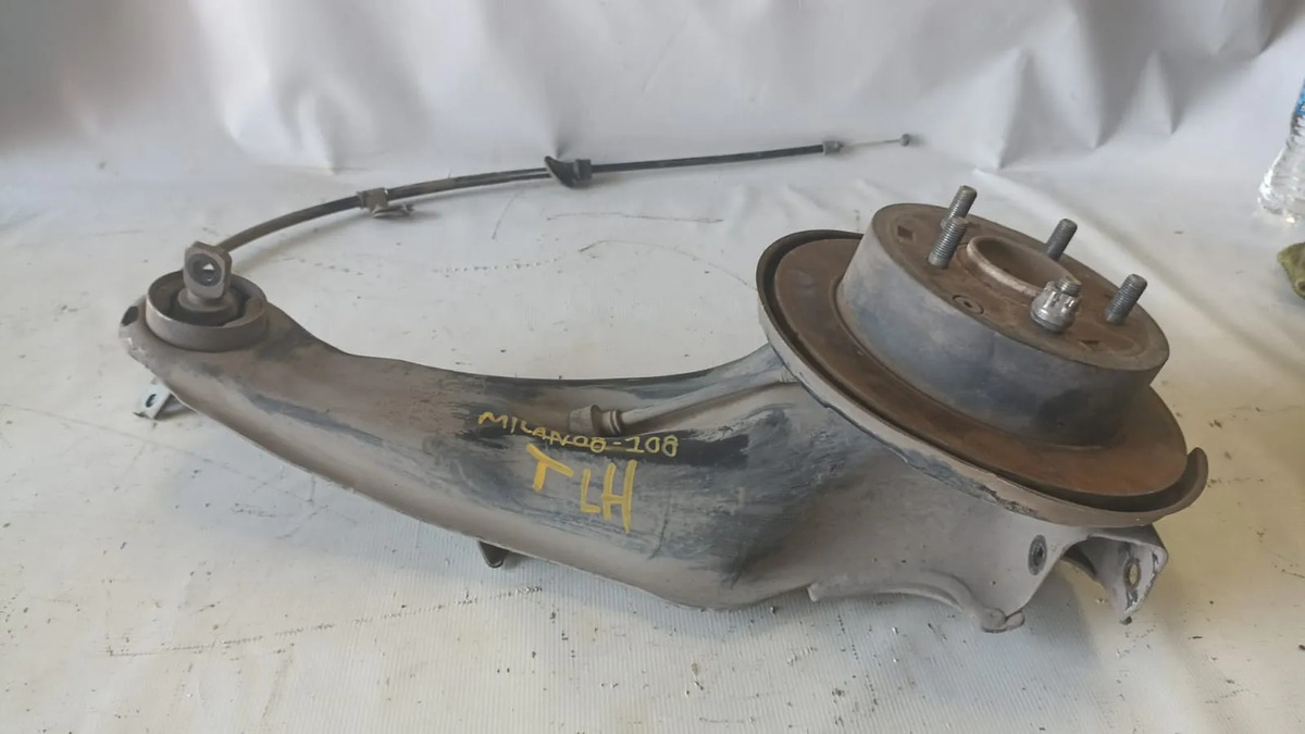 Mango De Suspensión Trasero Lh Mitsubishi Lancer 08-16 2.0l Negro