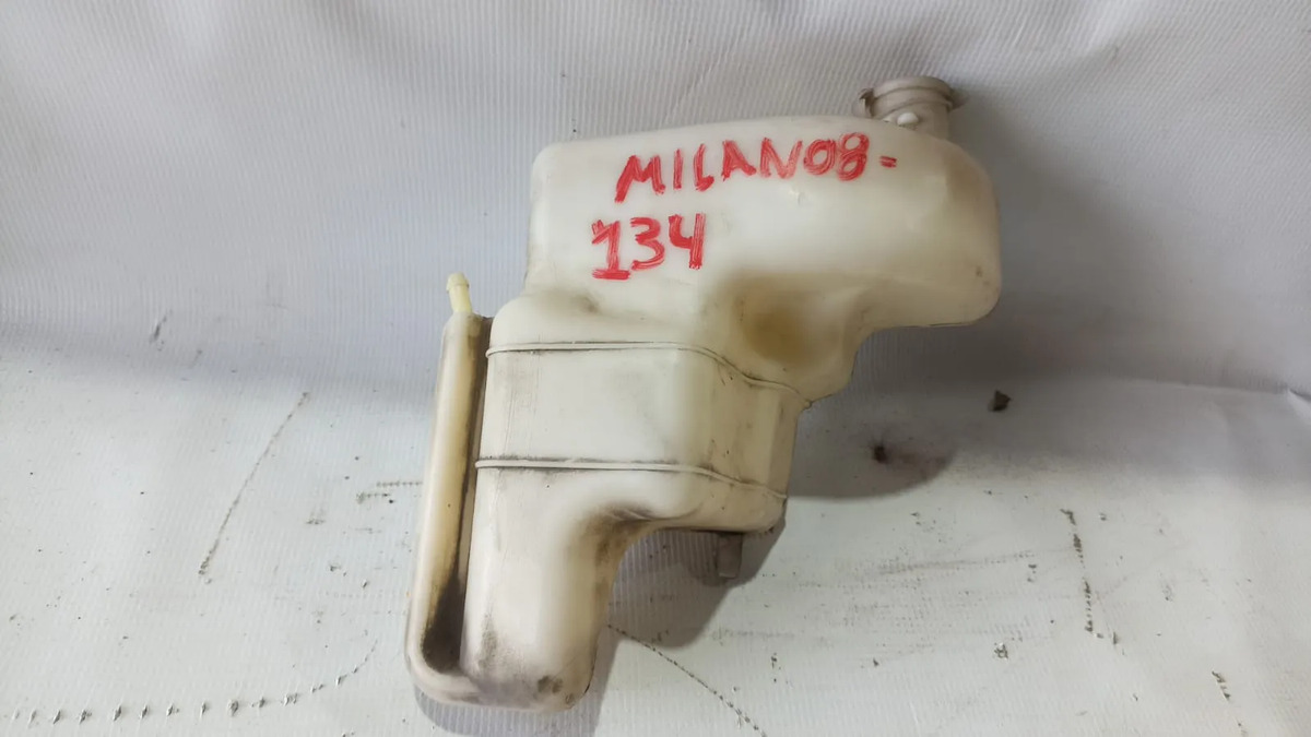 Deposito De Agua Anticongelante Lancer 2008-2016 2.0l Usado