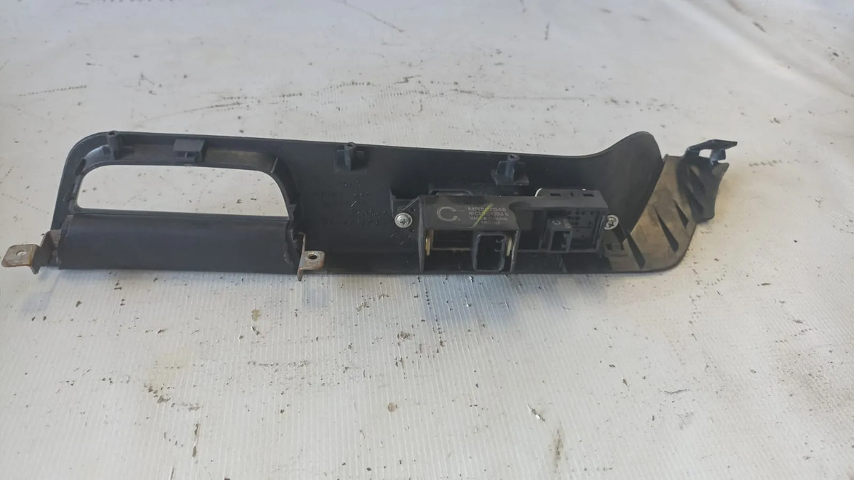 Control Elevadores Delantero Rh Mitsubishi Lancer 2008-2016