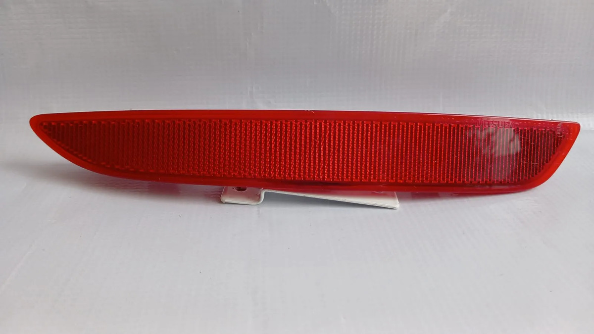 Reflector Reflejante Trasero Izquierdo Mazda 3 Sedan 19-26