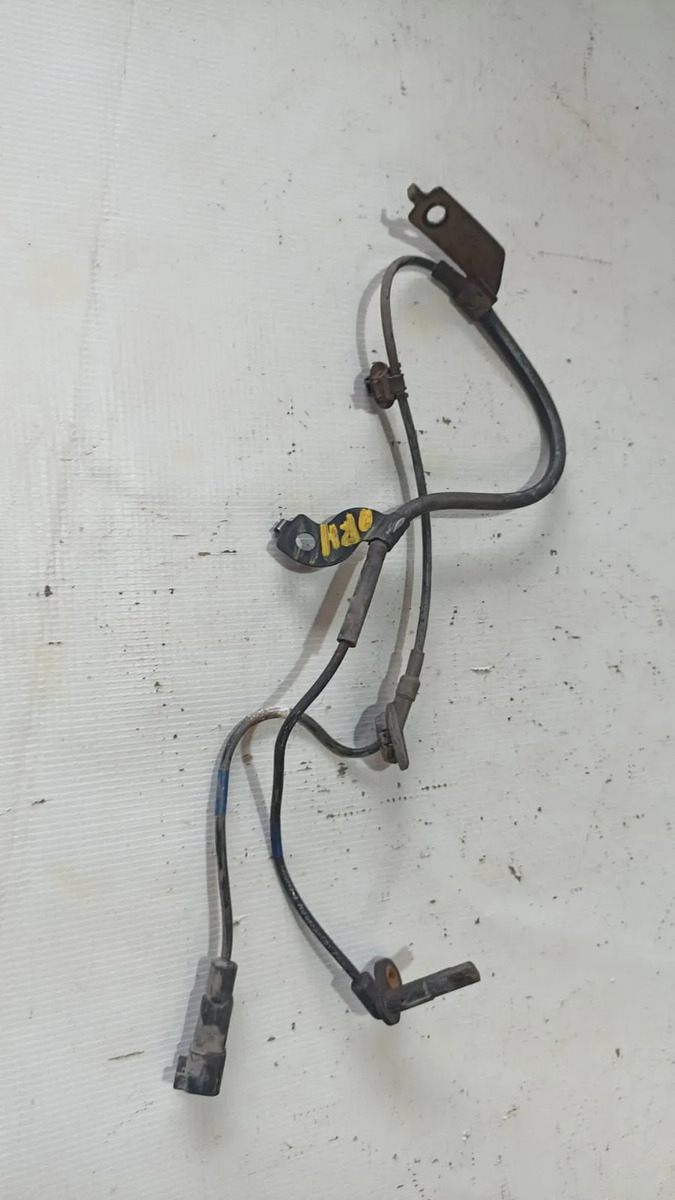 Sensor Abs Delantero Rh Mitsubishi Lancer 2008-2016 2.0l
