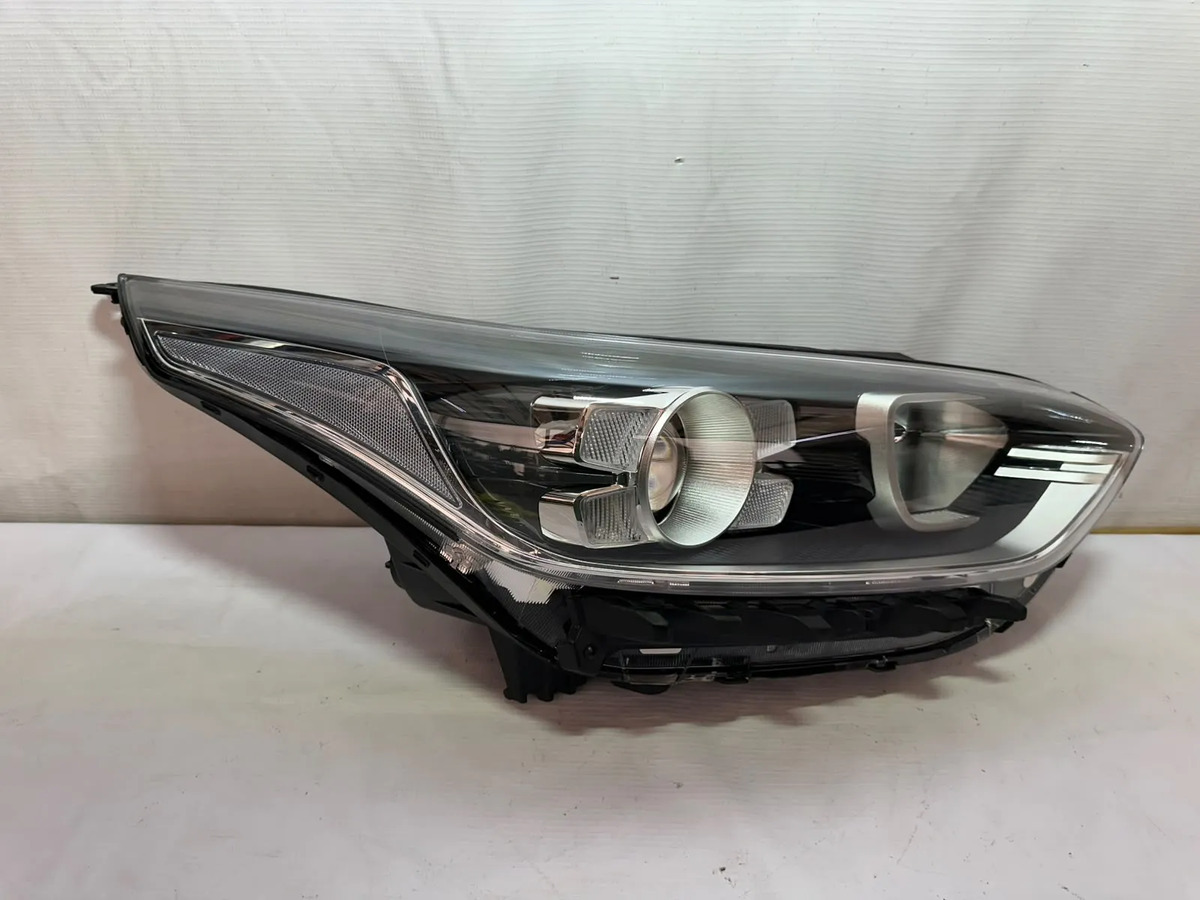 Faro Derecho Kia Forte 2019 2020 2021 Original C/lupa Derecho/pasajero