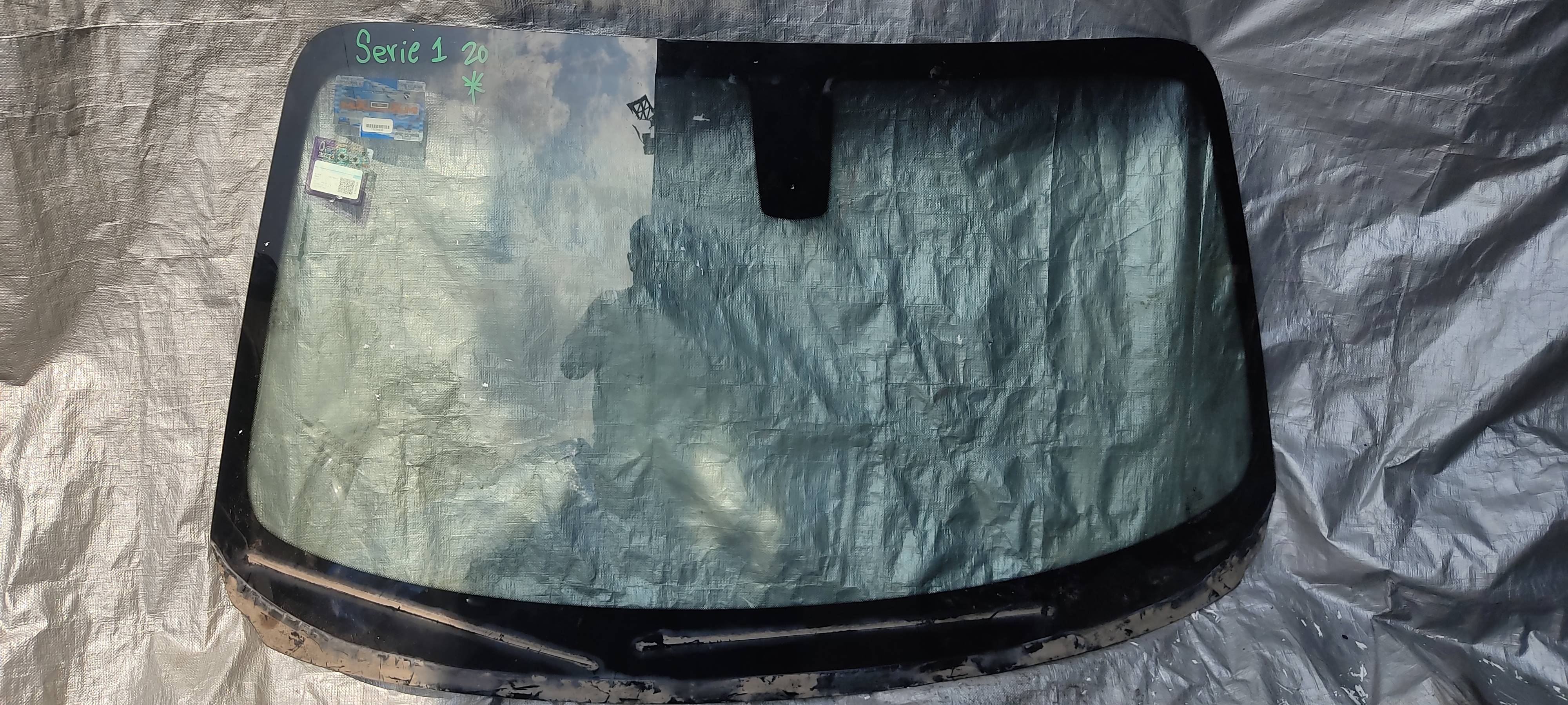 Bmw Serie 1 2012 - 2015 Vidrio Delantera Usado Original