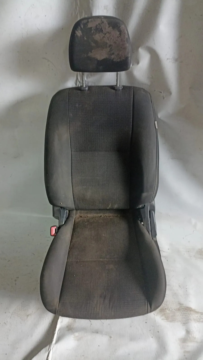 Asiento Delantero Lh  Mitsubishi Lancer 2008-2016 2.0l Aut. Negro