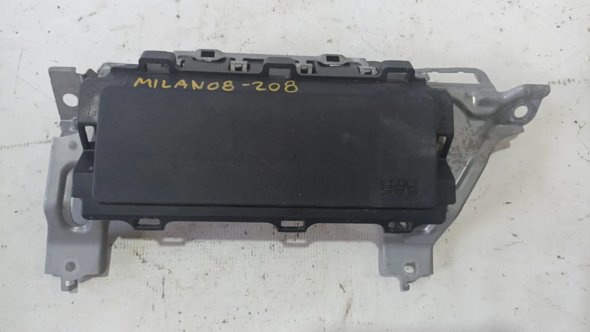 Bolsa Aire Rodillasmitsubishi Lancer 2008-2016 2.0l Aut. Negro