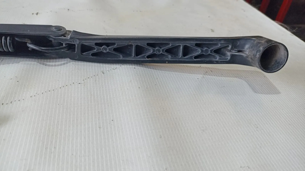 Brazo Limpiabrisas Lh Mitsubishi Lancer 2008-2016 2.0l Aut. Izquierdo