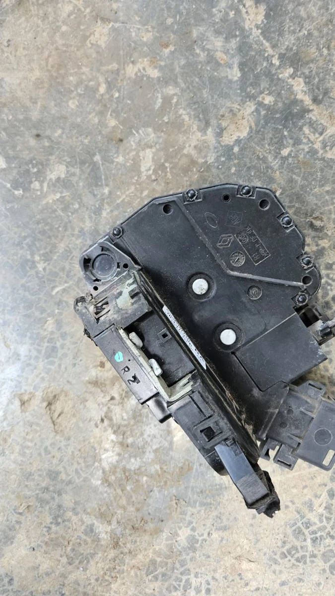 Renault Safrane 2011-2015 Chapa Puerta Trasera Derecha