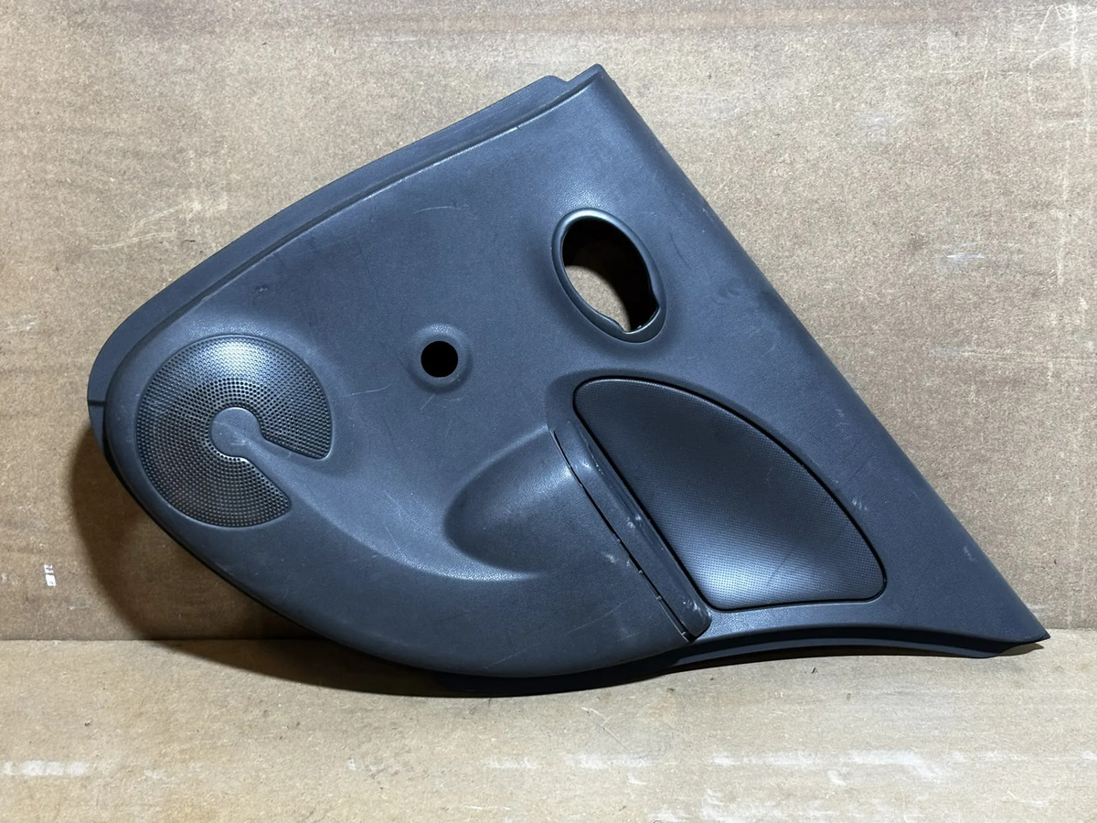 Tapiceria Puerta Tras Derecha Versa/v-drive 2012-2025 Negro