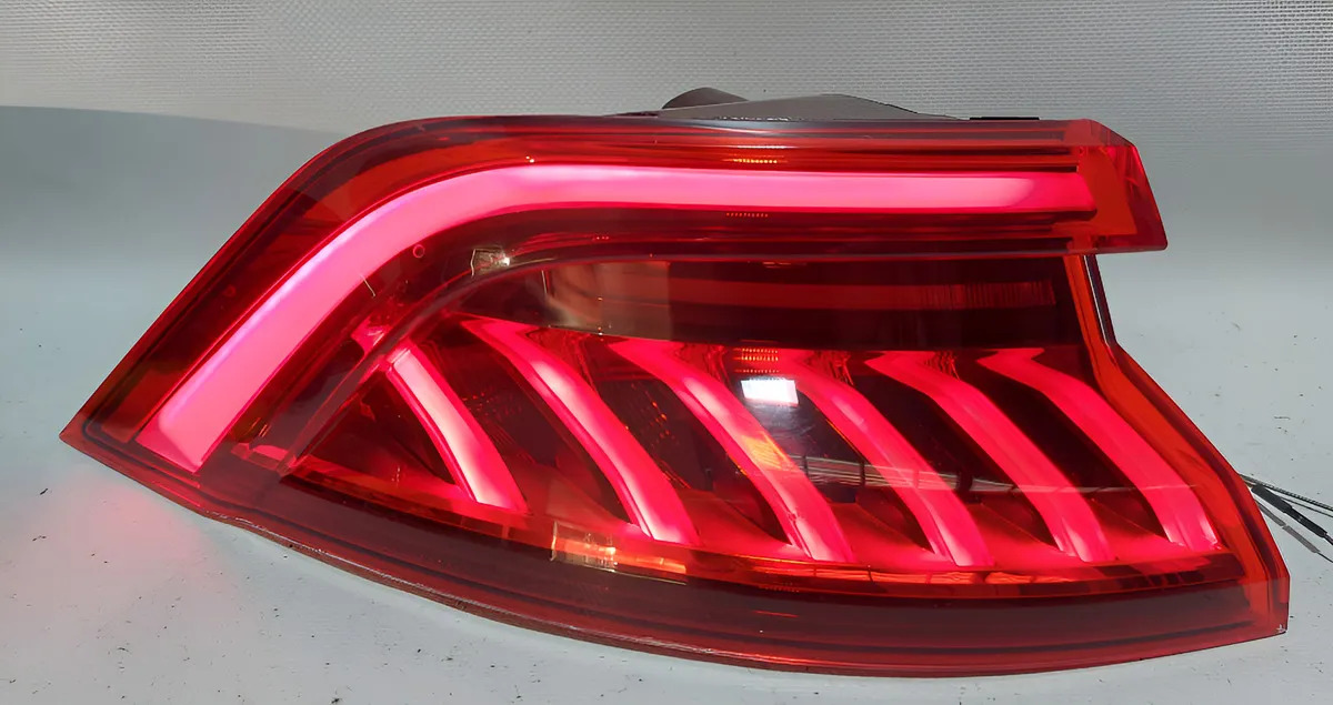 Calavera Izquierda Audi Q8 2019 2020 2021 2022 2023 2024 Led Izquierdo/conductor Rojo