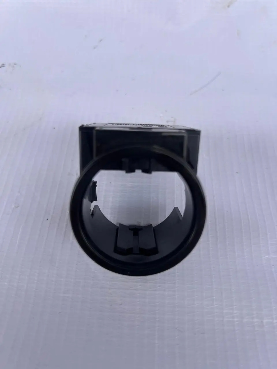 Antena De Encendido Nissan Versa 2015-2019 Usado Original Negro