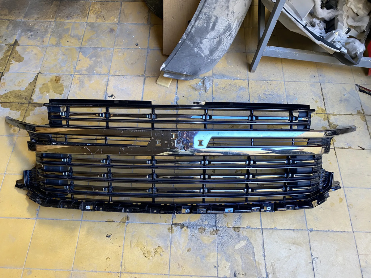 Parrilla Chevrolet Suburban Tahoe 2021 2022 2023 Original B2 Cromo Humo Brillante