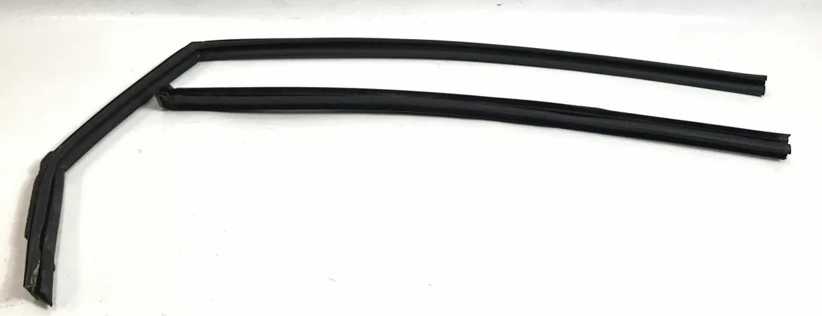 Cañuelas Interior Trasera Derecha Ford Fiesta 2011 2012 2013 Negro
