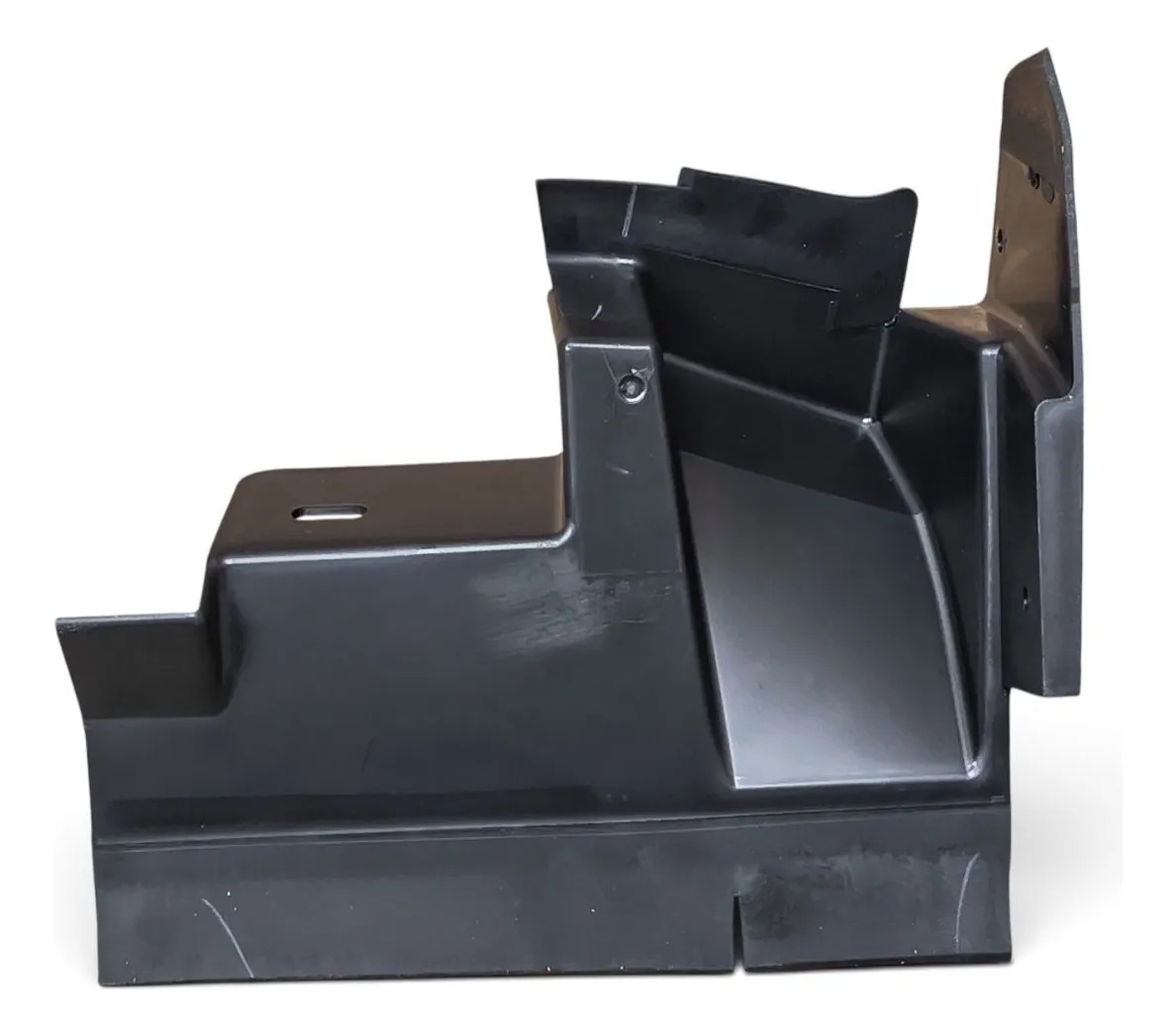 Tolva Deflector Izquierdo Chevrolet Cavalier 2018 - 2021