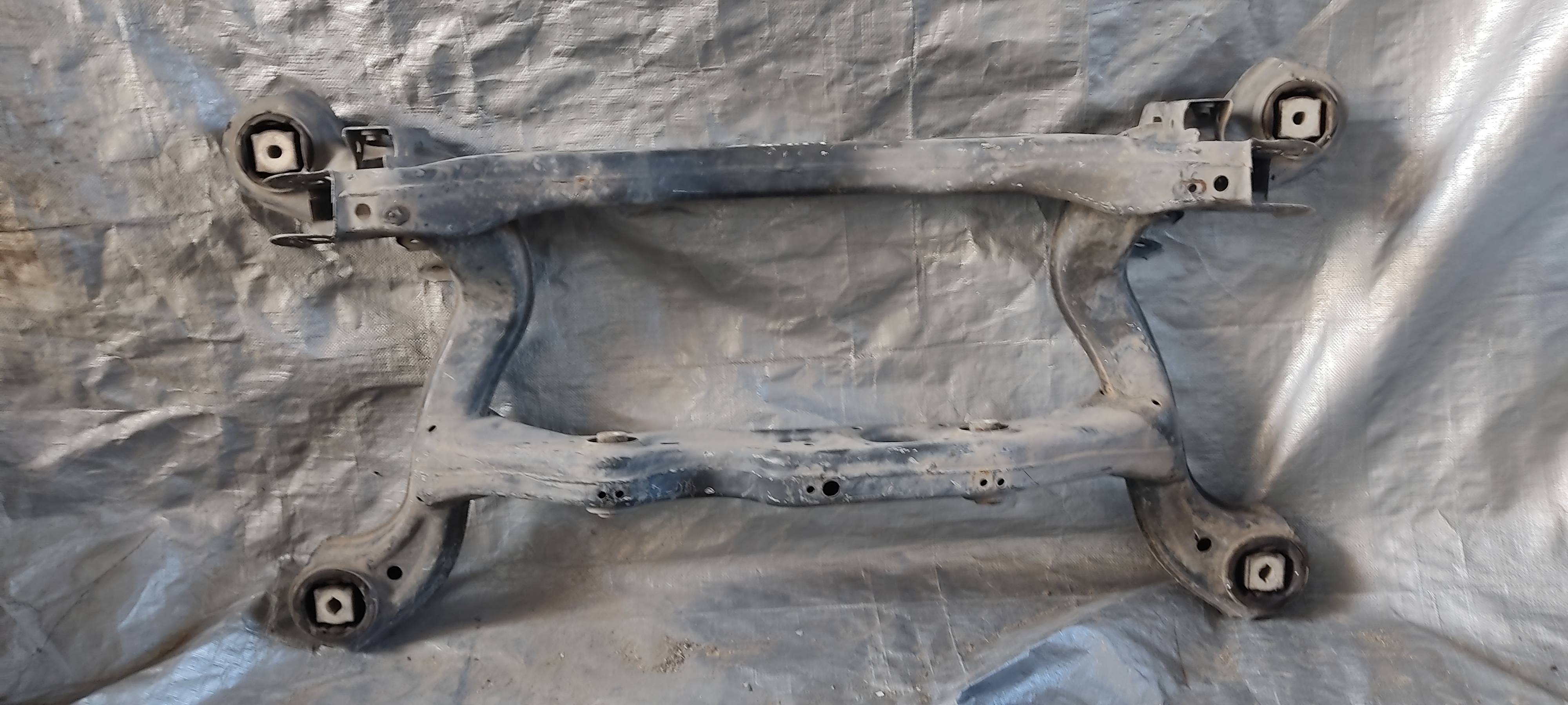 Mercedes-benz Clase a 2013 - 2017 Puentes de Suspensión Trasera Usado Original