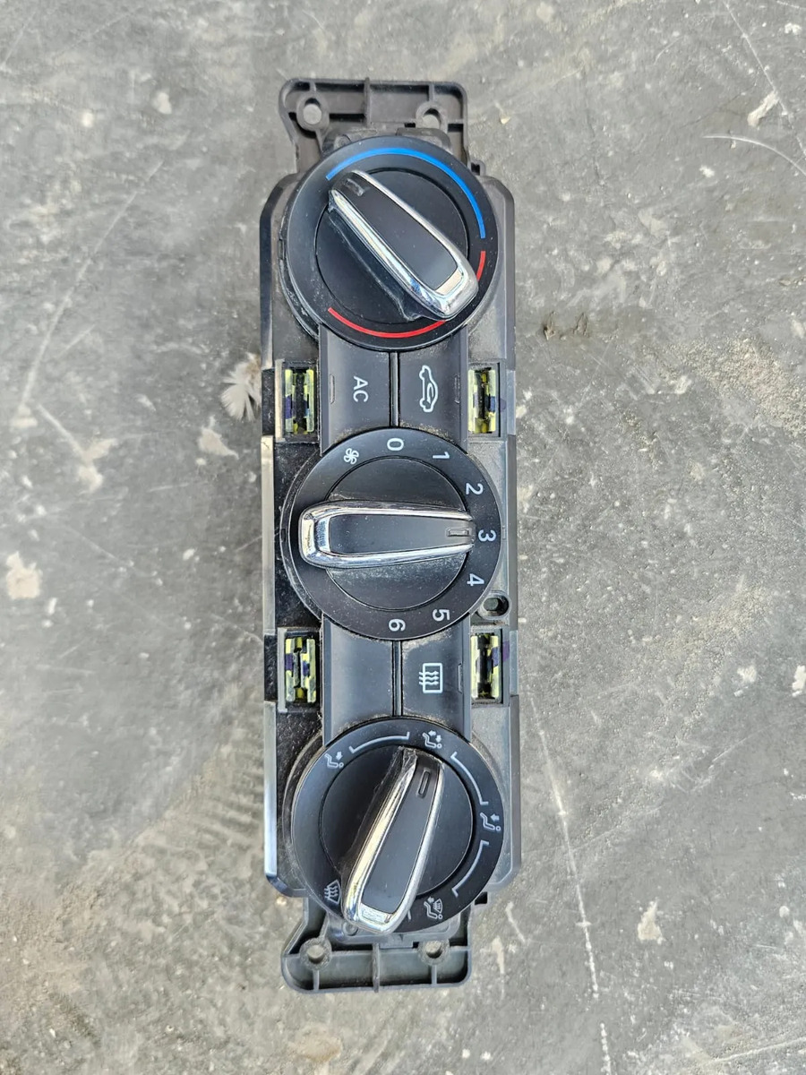 Mg Zs 2021 Al 2024 Control De Climatizacion