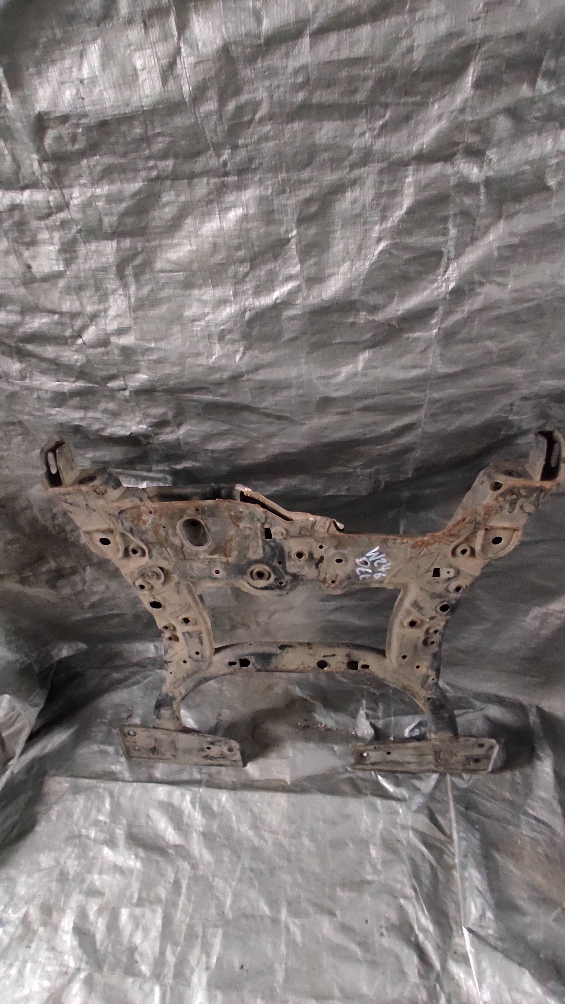 Mercedes-benz Cla 2013 - 2019 Puentes de Suspensión Delantera Usado Original