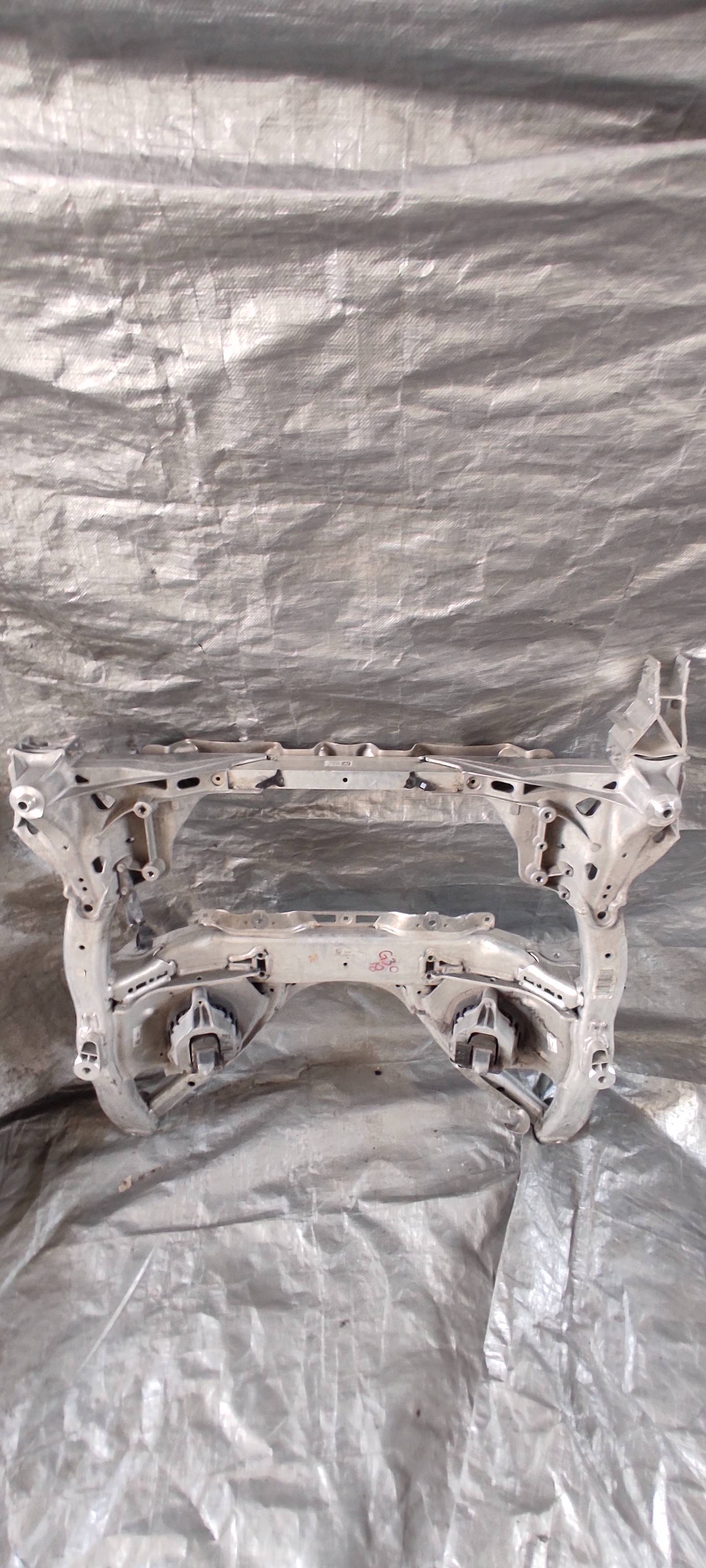 Bmw Serie 5 2017 - 2020 Puentes de Suspensión Delantera Usado Original