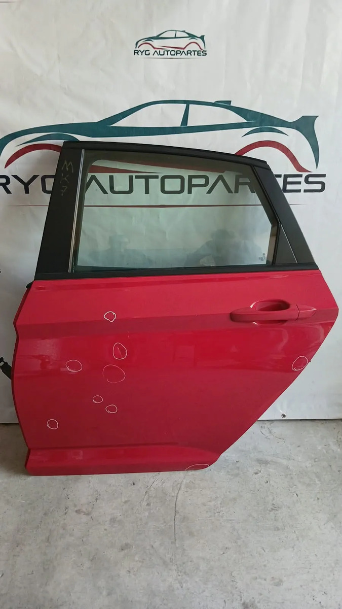 Puerta Trasera Izquierda Jetta Mk7  19-26 Trasera Izquierdo Rojo