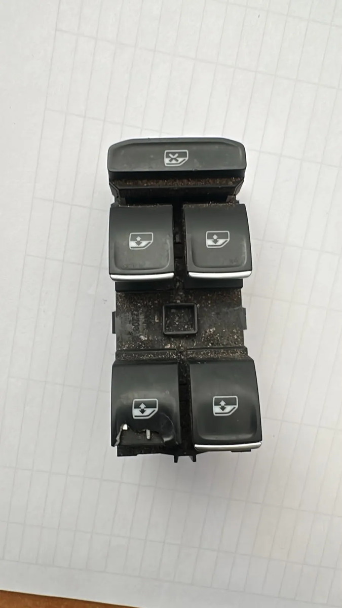 Control Elevador Delantero Lh Vw Jetta Mk7 2019-2026 Usado