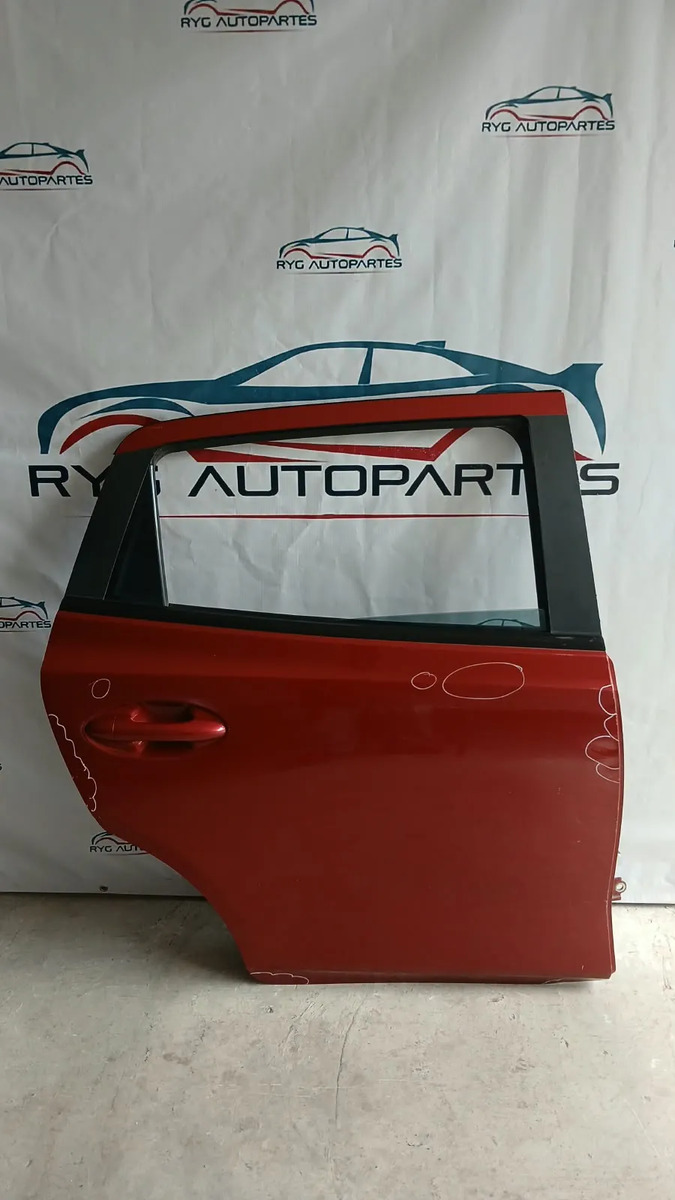 Puerta Trasera Derecha Chevrolet Aveo 24-26 Sedan Trasera Derecho Rojo