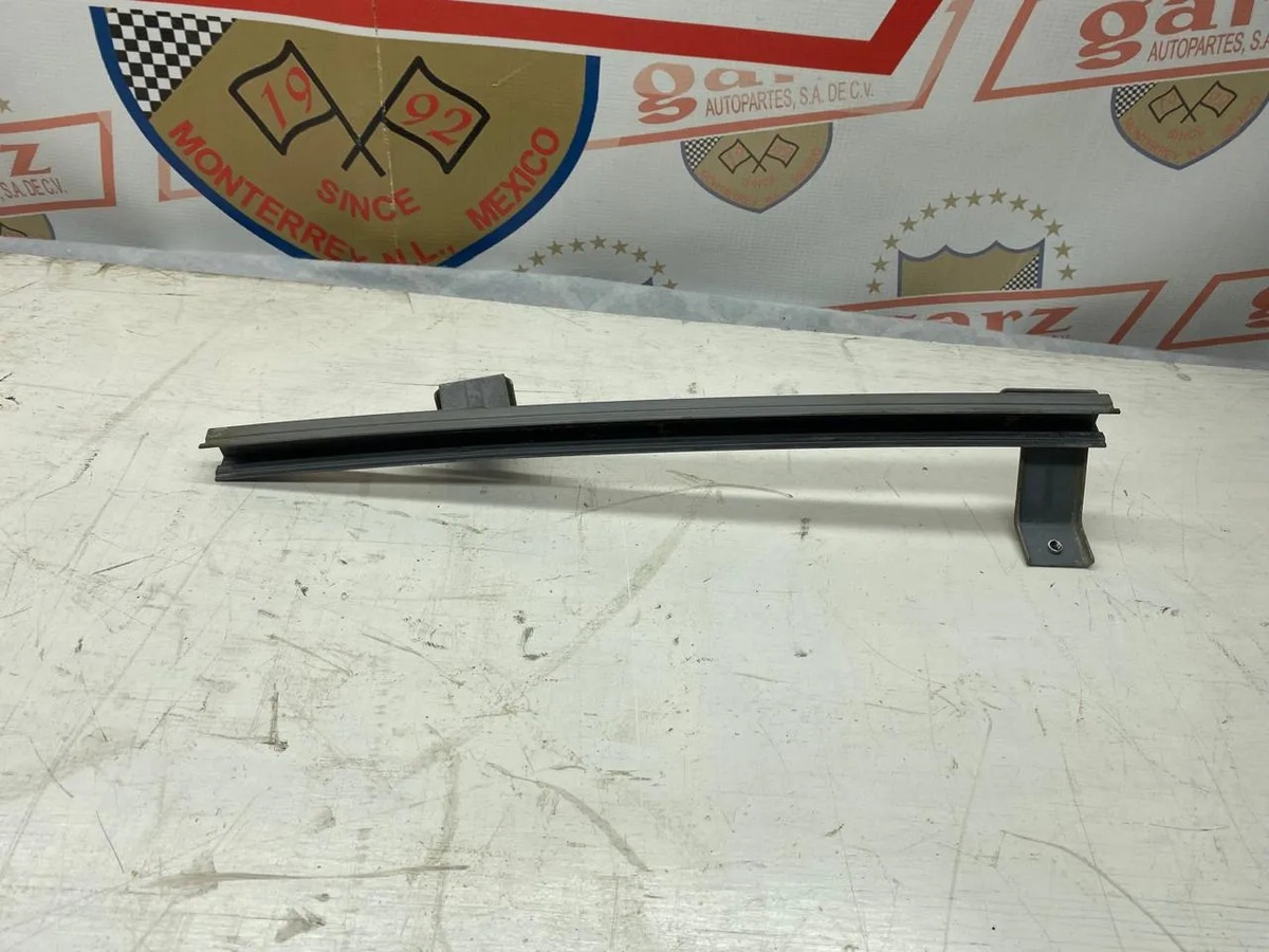 Honda Odyssey 2012 - 2017 Gomas para Cristales Delantera Izquierdo Usado Original