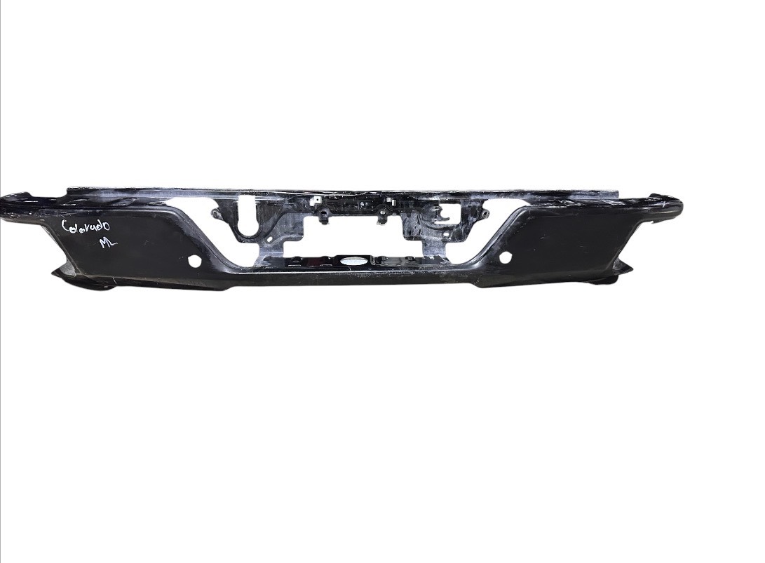 Chevrolet Colorado 2023 - 2025 Defensas Trasera Usado Original
