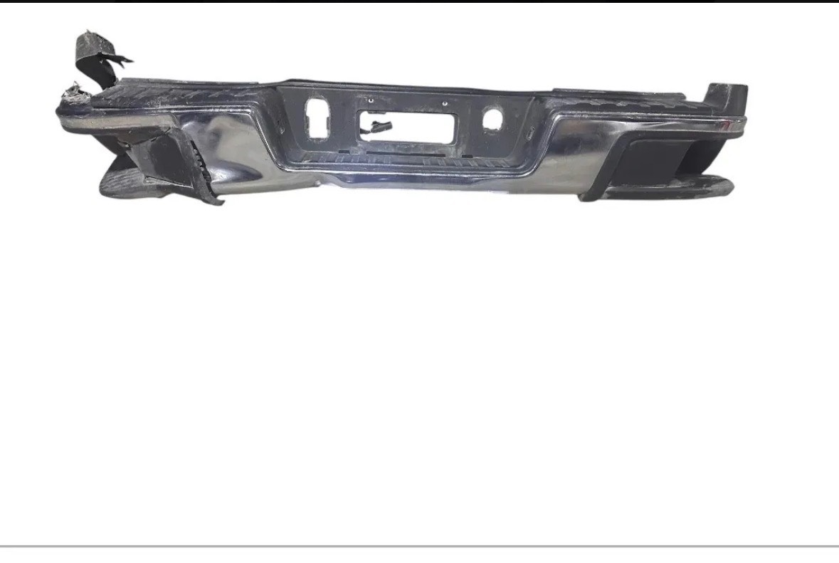 Chevrolet Colorado 2015 - 2021 Defensas Trasera Usado Original