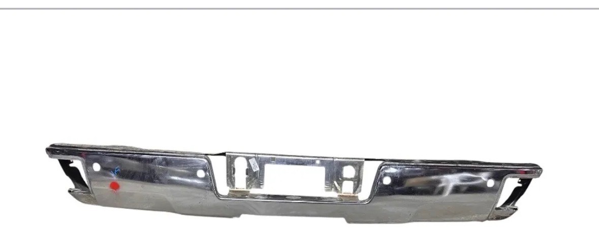 Chevrolet Cheyenne 2014 - 2018 Defensas Trasera Usado Original