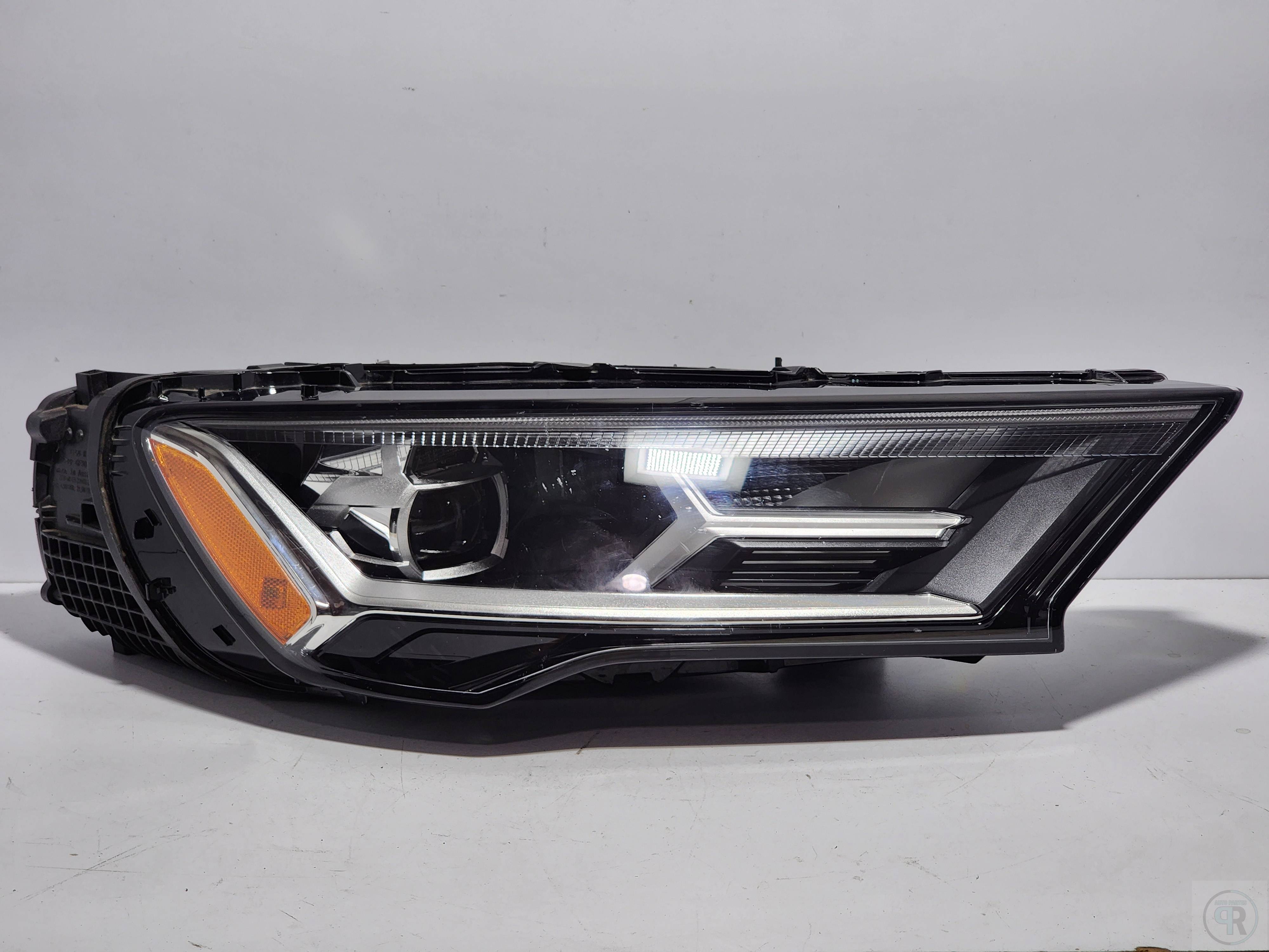 Audi Q7 2020 - 2024 Faro Derecho Usado Original