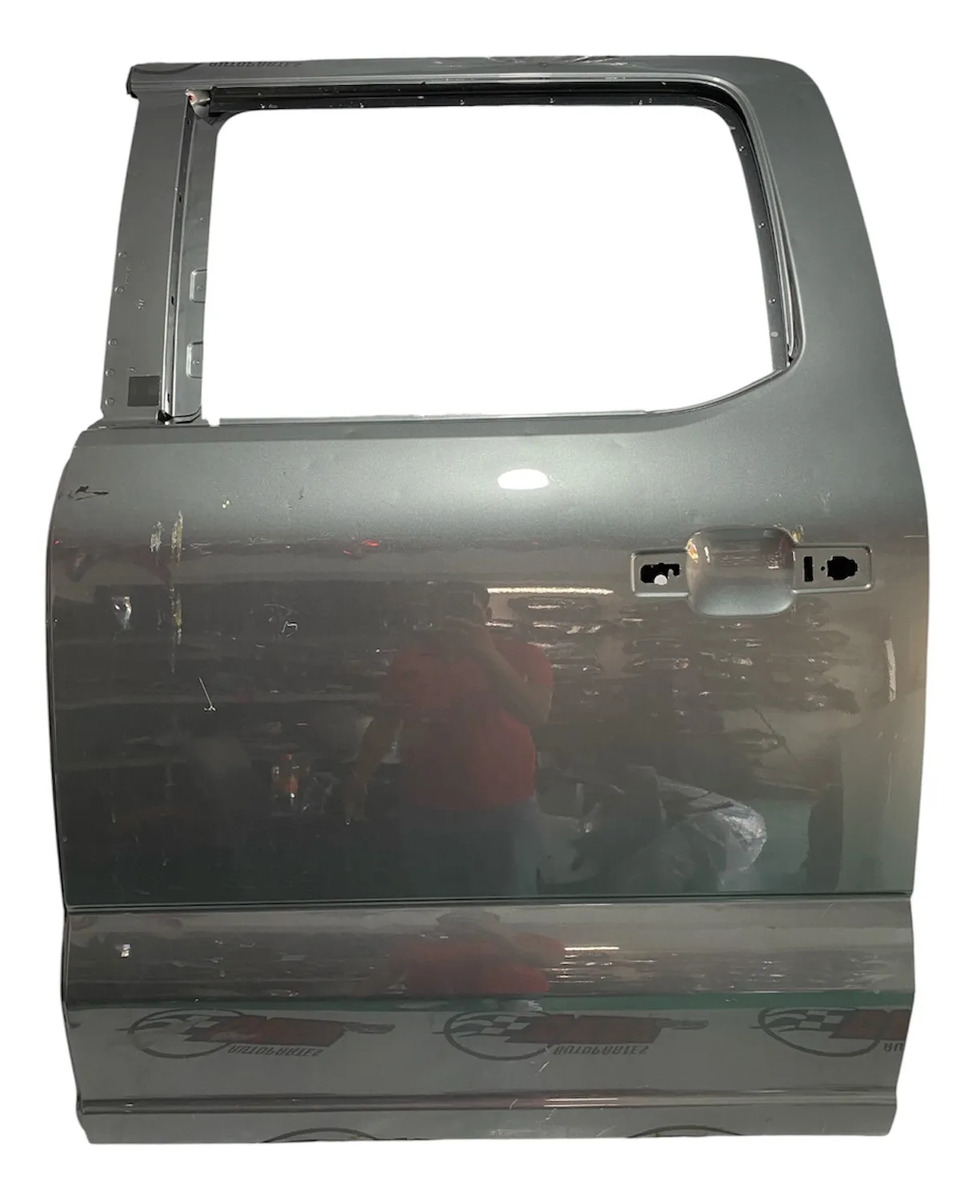 Puerta Trasera Izquierda Ford Lobo 2020-2024 (granizada) Trasera Izquierda Gris