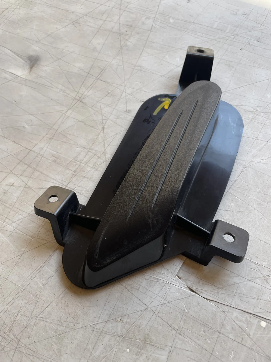 Tapa Izq Parrilla Peugeot Landtrek 19 - 25 Ram 1200 24 - 27 Negro Texturizado