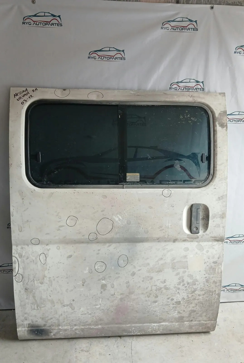Puerta Corrediza Derecha Nissan Urvan 03-12 Con Ventanillas Trasera Derecho Blanco