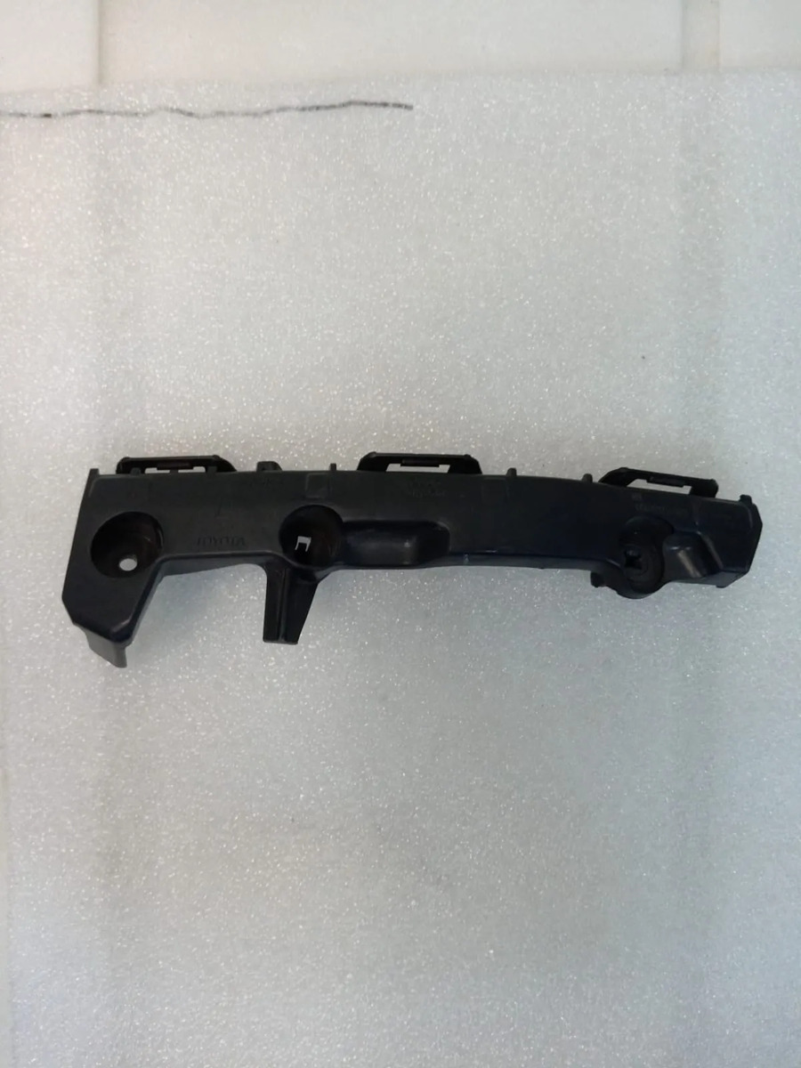 Guia De Facia Delantera Izquierda Toyota Hilux 2012/2015.