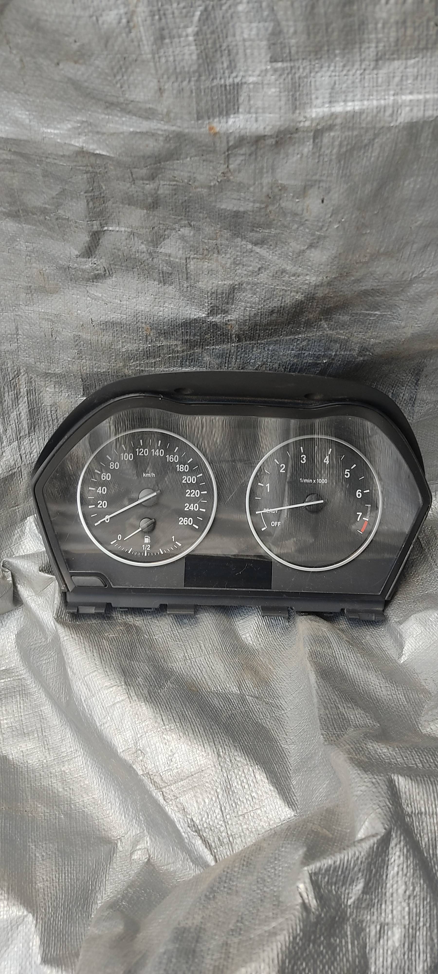 Bmw Serie 1 2011 - 2014 Velocimetro Delantera Usado Original