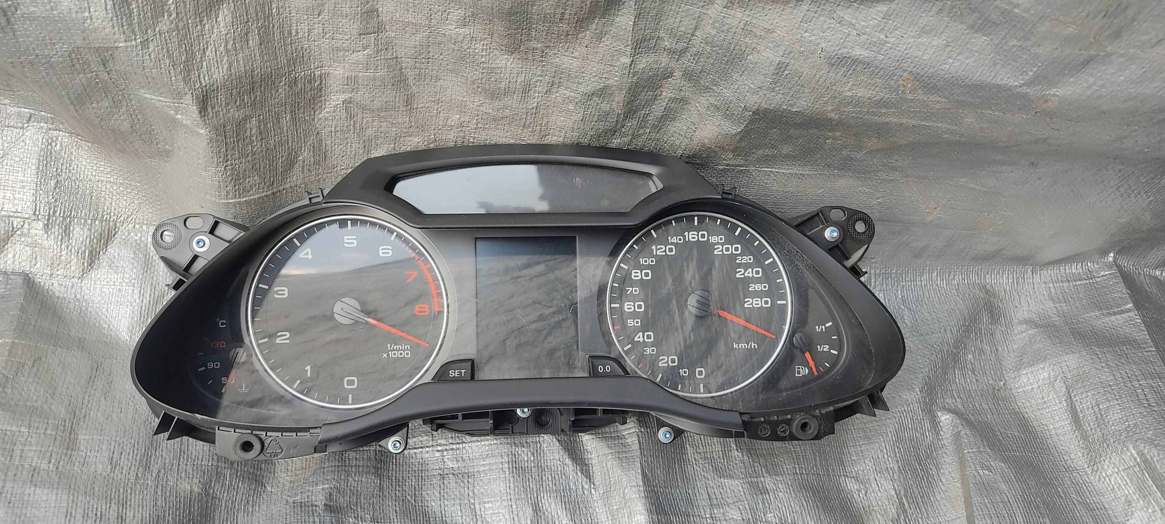 Audi A4 2009 - 2012 Velocimetro Delantera Usado Original