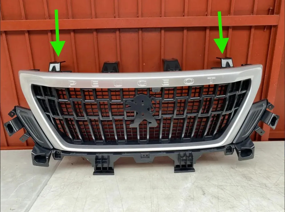Soporte Lateral Lh O Rh Parrilla Ram 1200 Landtrek 21 22 25