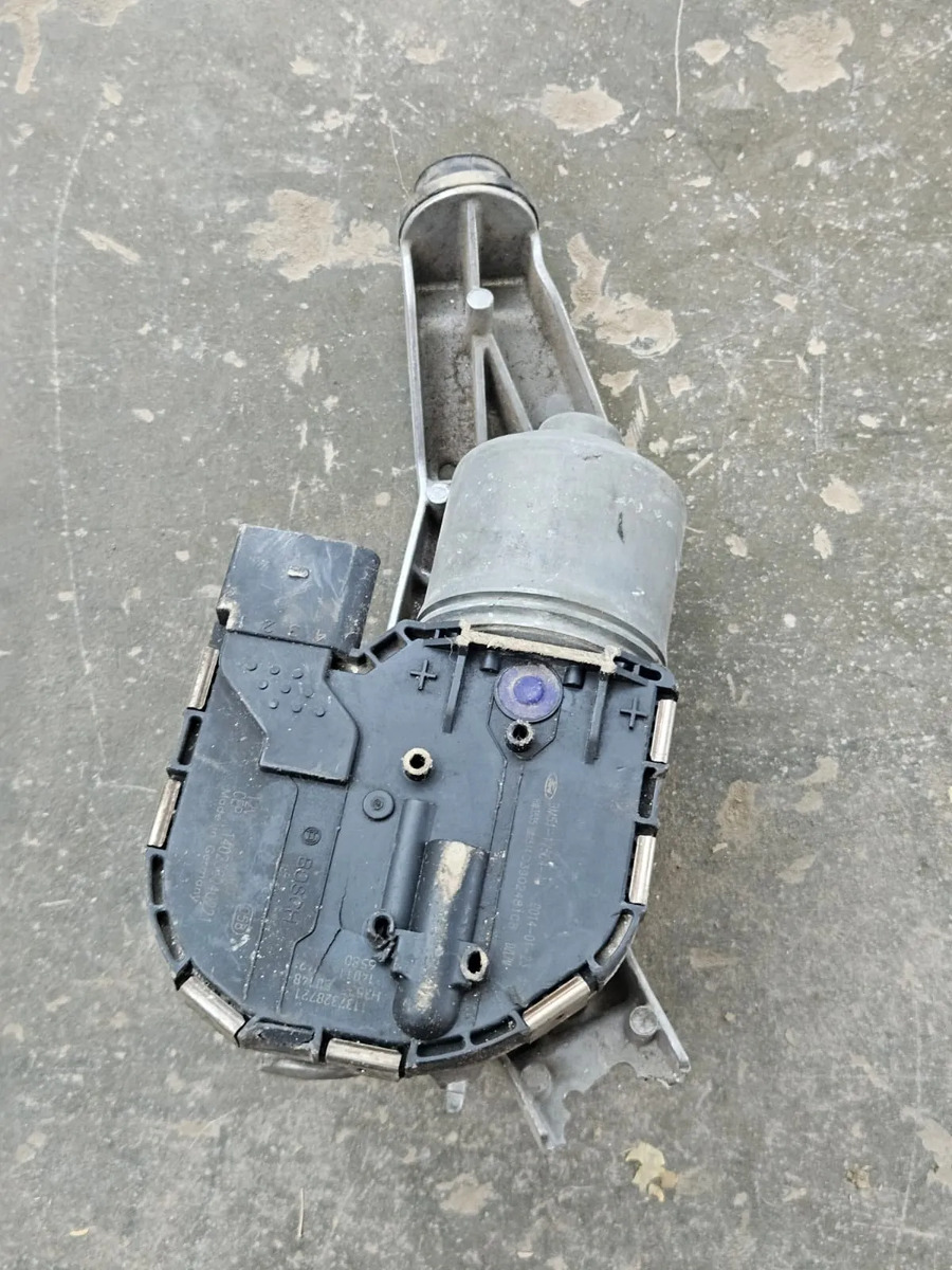 Ford Focus 2012-2017 Motor Limpiaparabrisas Izq