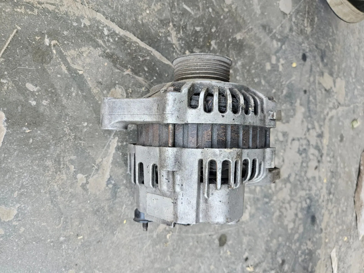 Mitsubishi Eclipse 2000-2005 Alternador