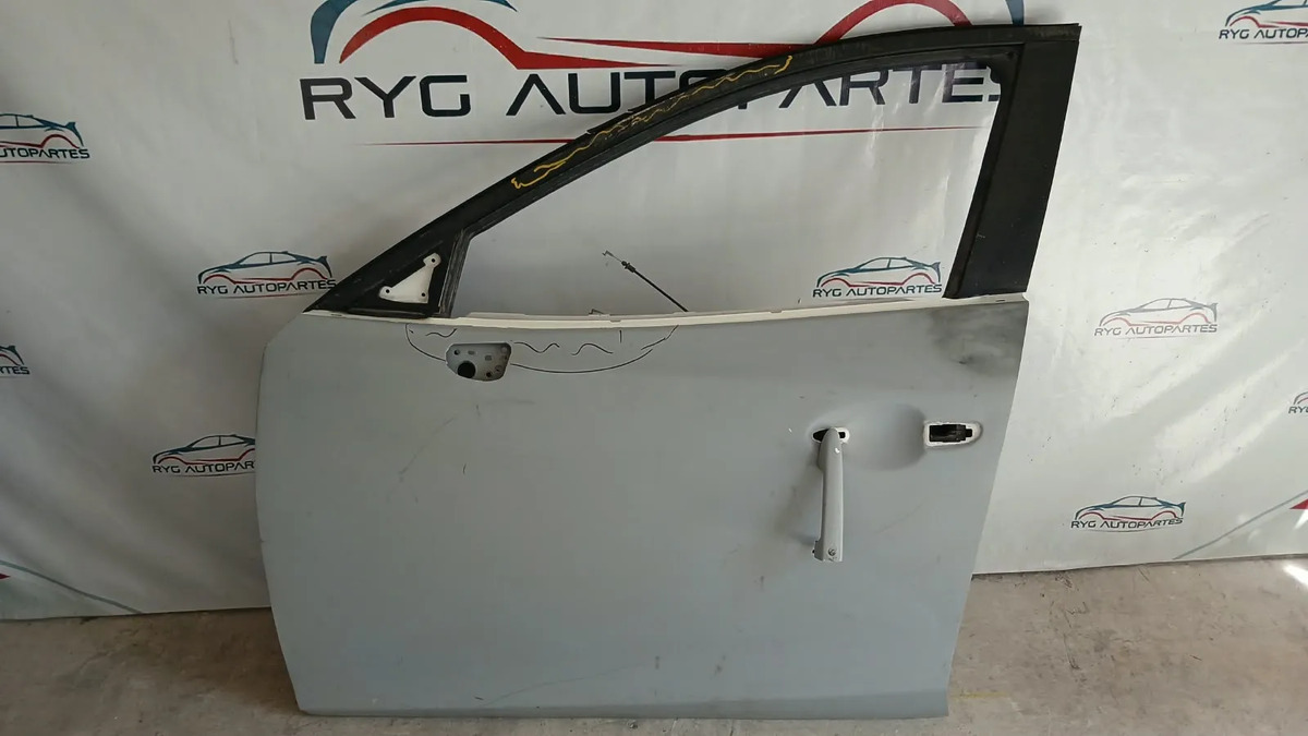 Puerta Delantera Izquierda Mazda 3 14-18 Cascarón Con Chapa Delantera Izquierdo Gris