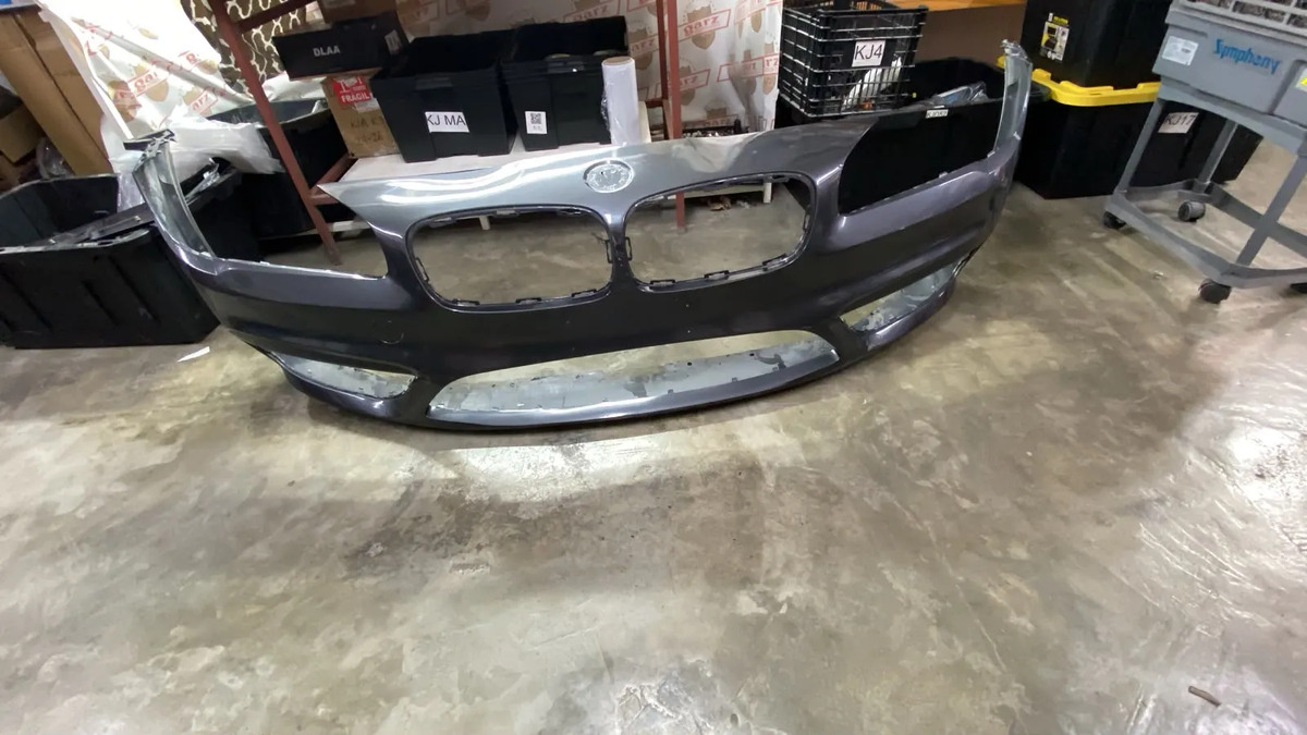 Defensa Facia Delantera Bmw Serie 2 2014 Al 2017 Gris Oscuro