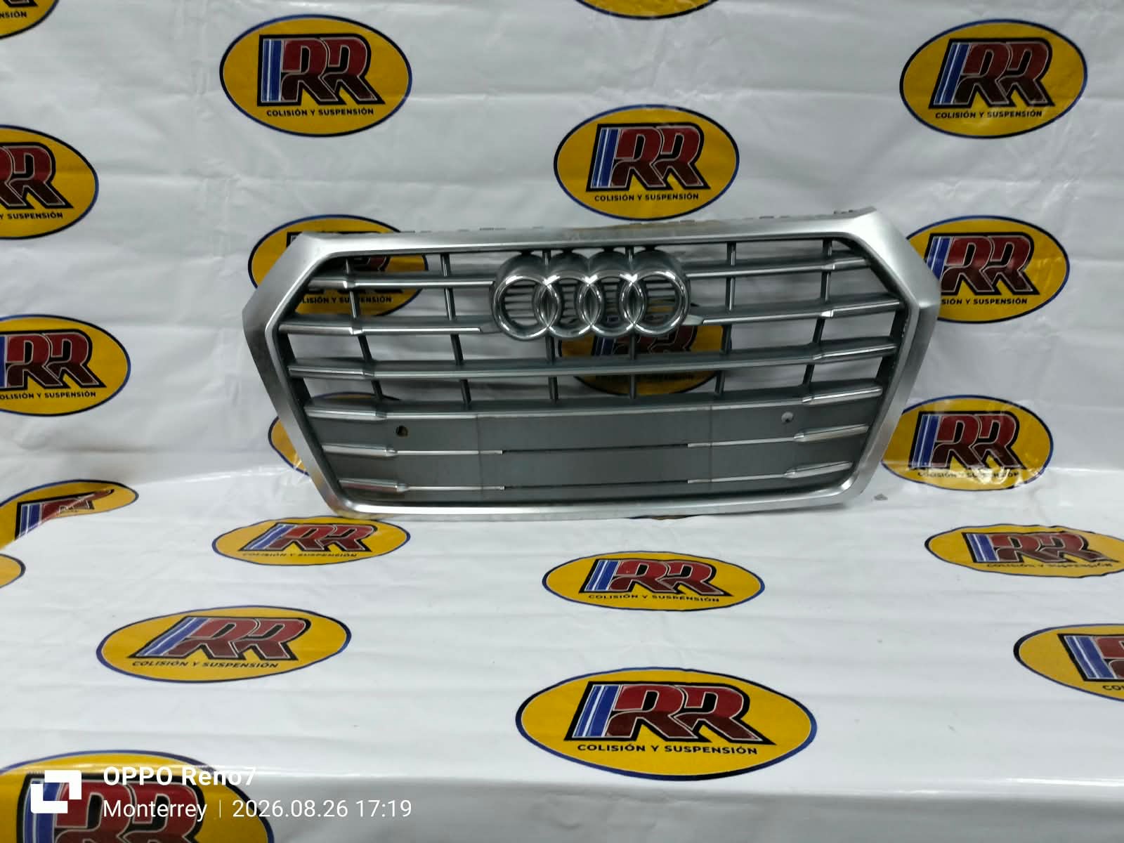 Audi Q5 2017 - 2020 Parrilla Delantera Usado Original - vista 1