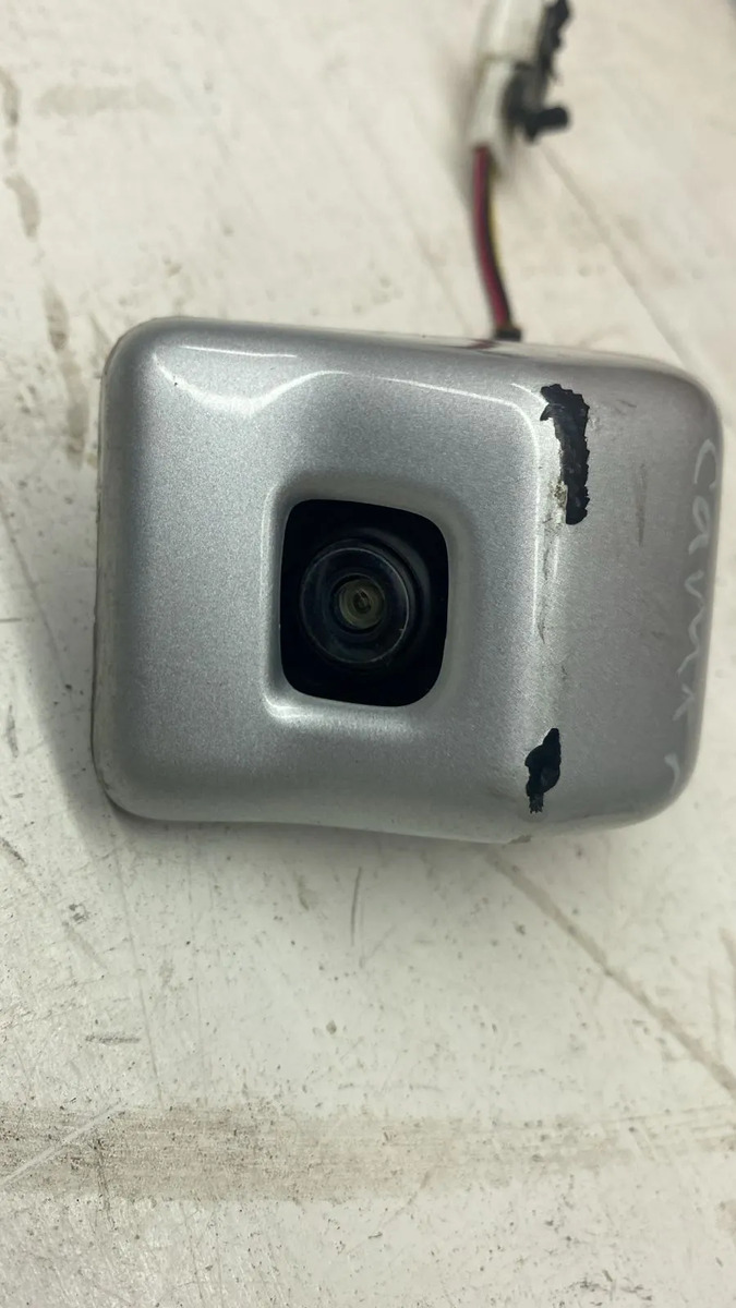 Nissan March 2012 - 2020 Camara Trasera Usado Original