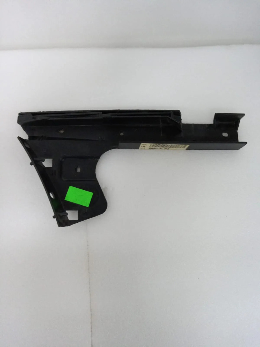 Guia De Facia Delantera Derecha Seat Ibiza 1999/2002.
