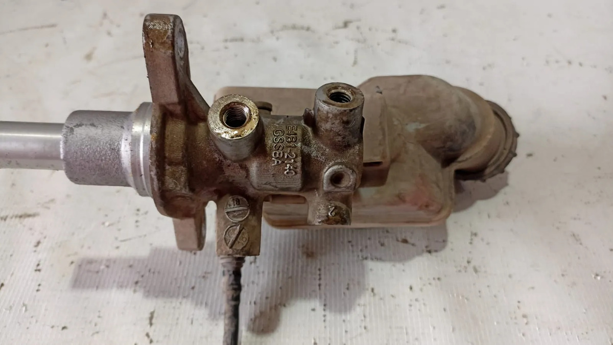Bomba De Frenos Con Depositoford Figo  2016-2018 V4 1.5l