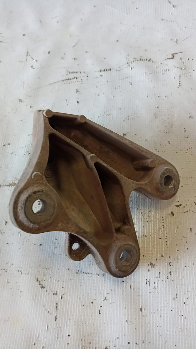 Base De Soporte Motor Lhford Figo  2016-2018 V4 1.5l